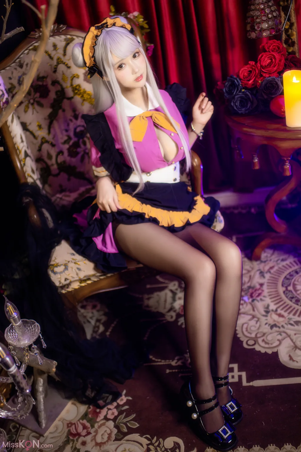 Coser@羽生三未: 万圣黑丝女仆 (37 photos)