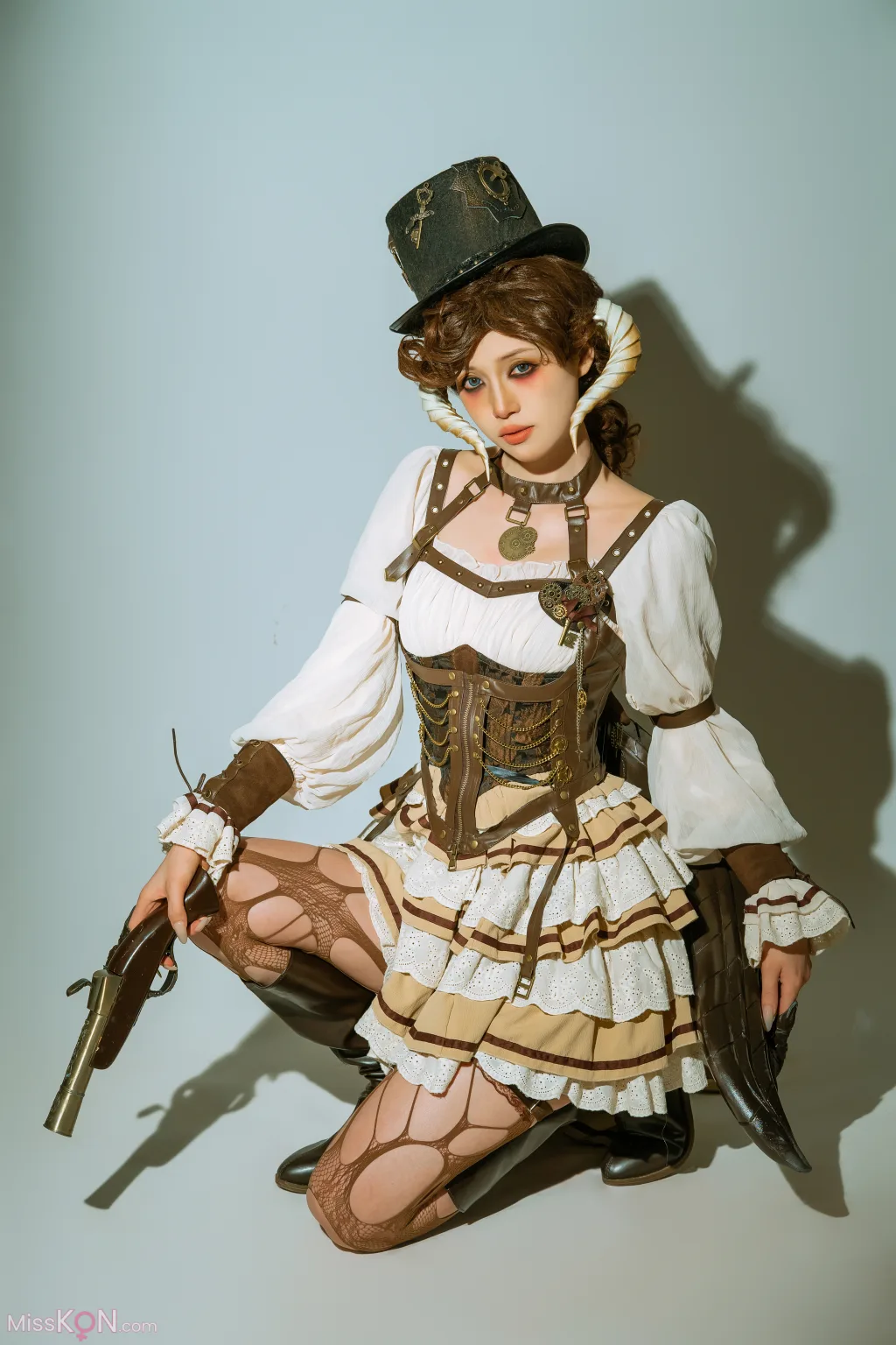 Coser@云溪溪 (Yunx1x1): 菠萝 阿留塔斯·菲尼 (15 photos)