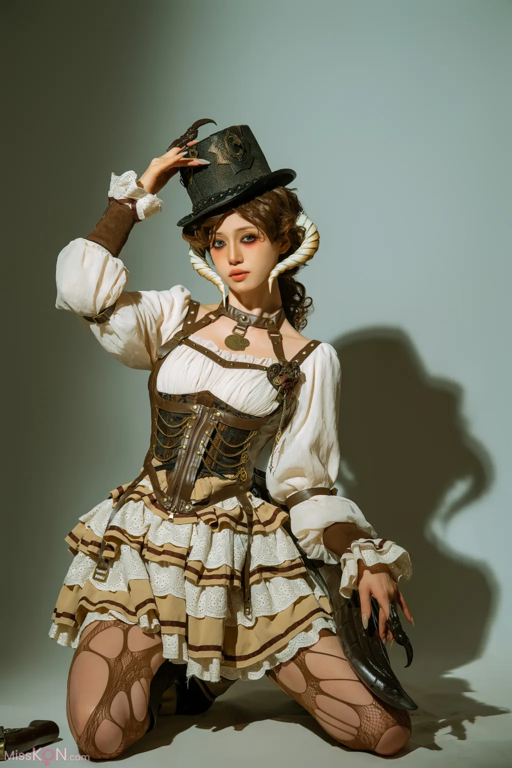 Coser@云溪溪 (Yunx1x1): 菠萝 阿留塔斯·菲尼 (15 photos)