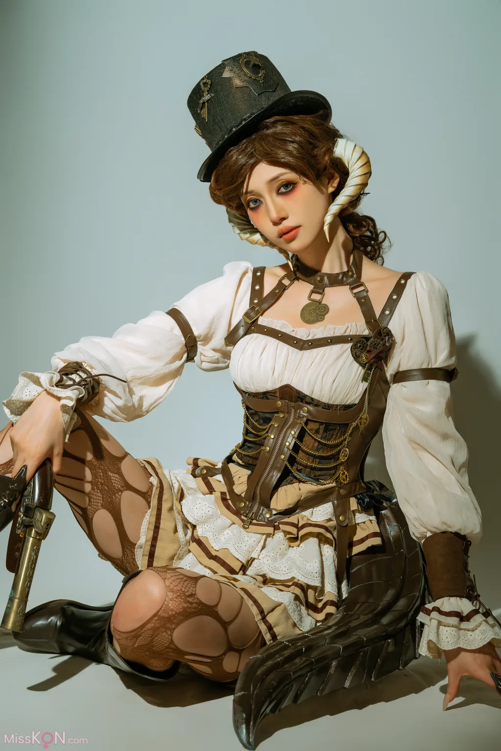 Coser@云溪溪 (Yunx1x1): 菠萝 阿留塔斯·菲尼 (15 photos)
