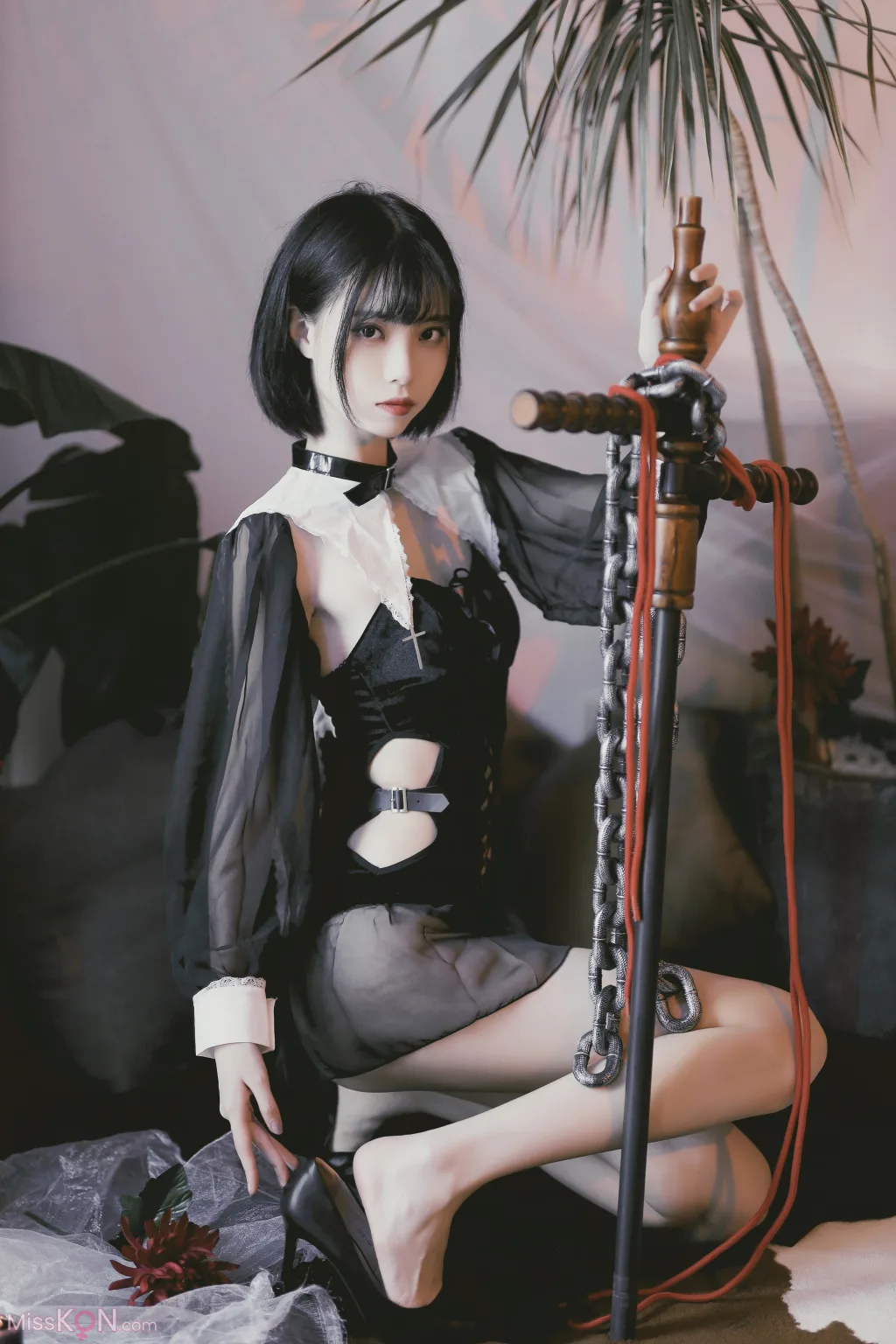 Coser@许岚LAN: 修女创作 (37 photos)