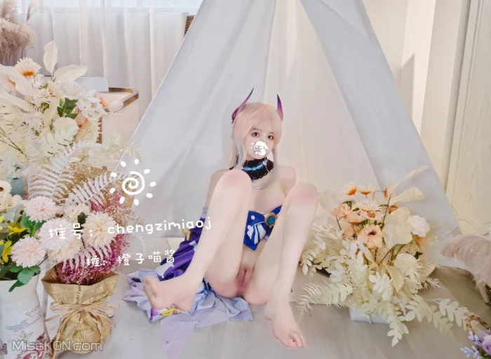 Coser@橙子喵酱: 大尺度写真8套最全合集 (960 photos )