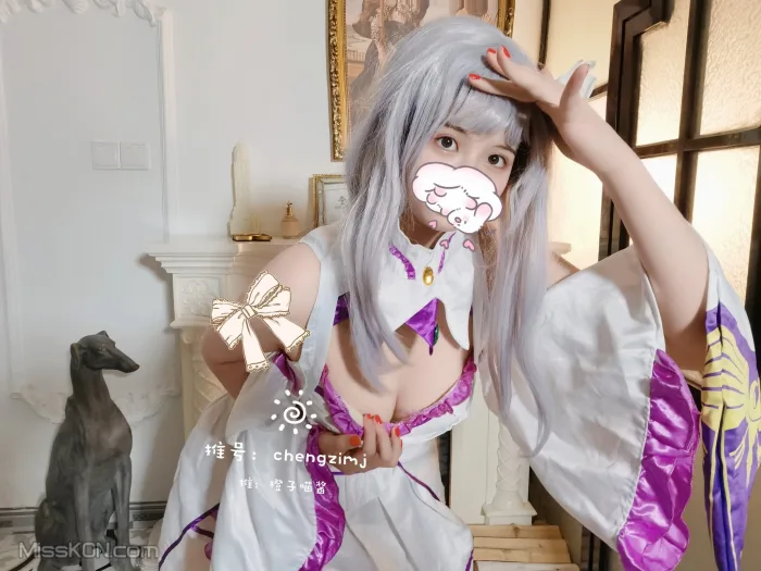 Coser@橙子喵酱: 大尺度写真8套最全合集 (960 photos )