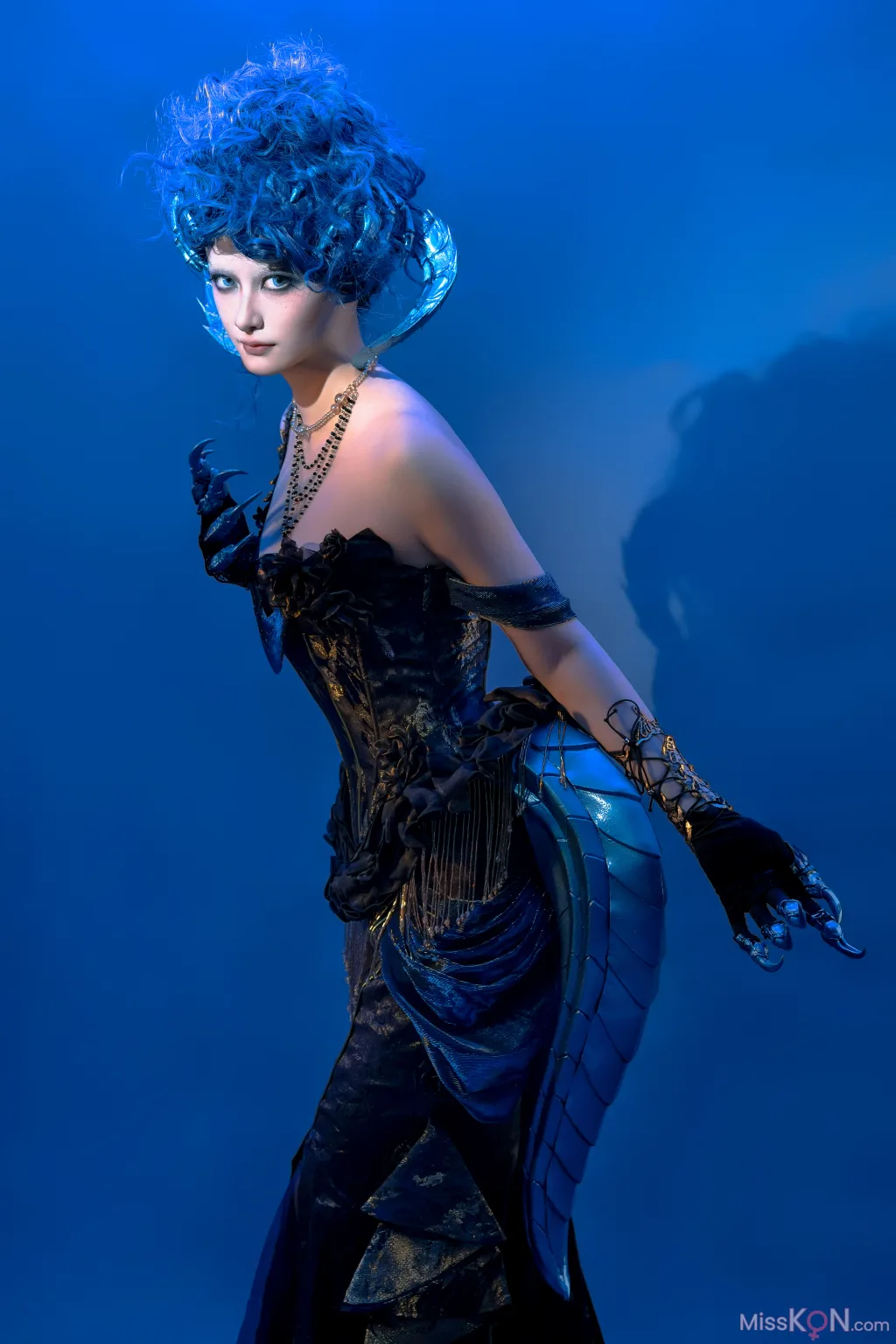 Coser@云溪溪 (Yunx1x1): 乌衣 艾玛斯·乌洛尔 (13 photos)