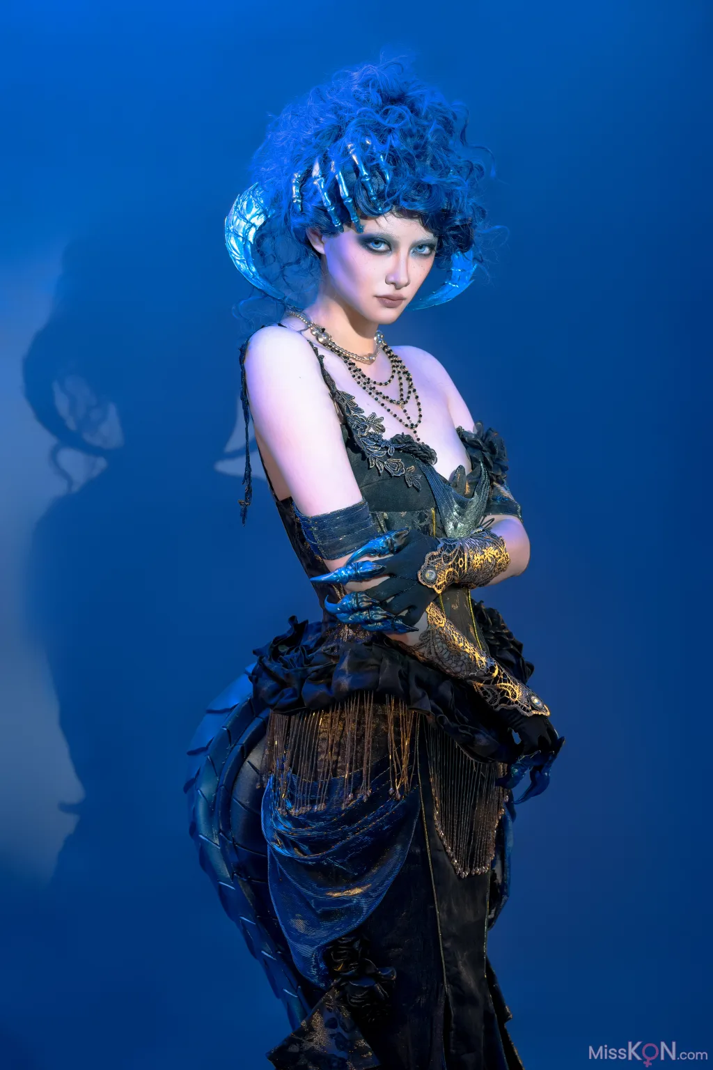 Coser@云溪溪 (Yunx1x1): 乌衣 艾玛斯·乌洛尔 (13 photos)