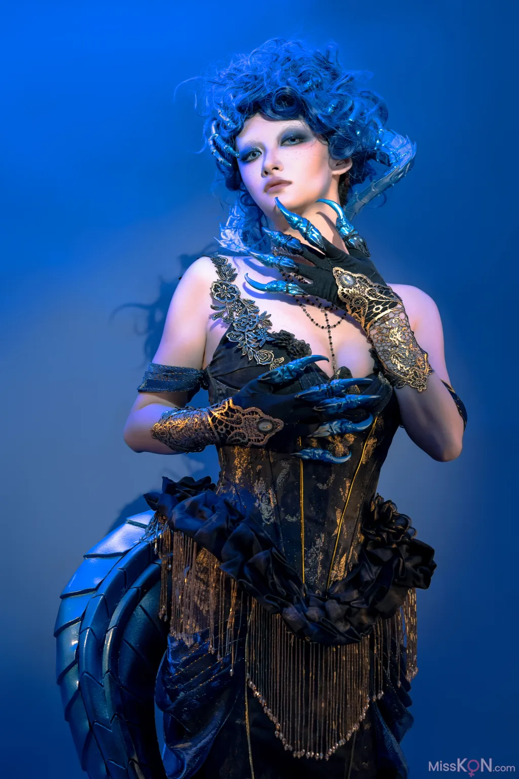 Coser@云溪溪 (Yunx1x1): 乌衣 艾玛斯·乌洛尔 (13 photos)