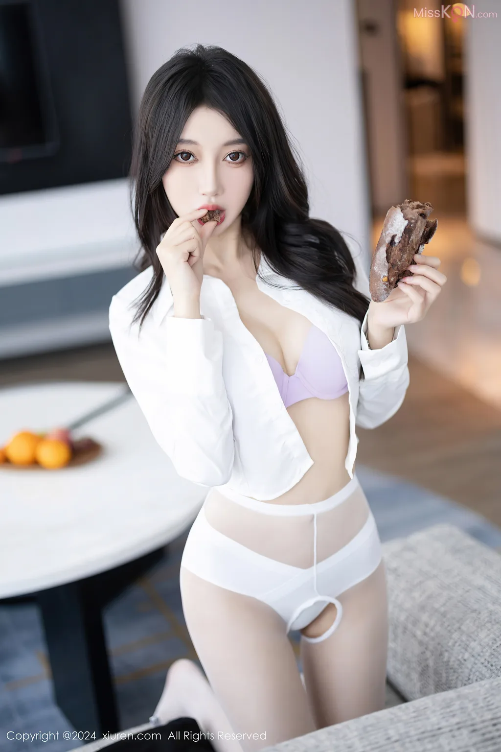 XIUREN No.8246 – 8255 (730 photos)