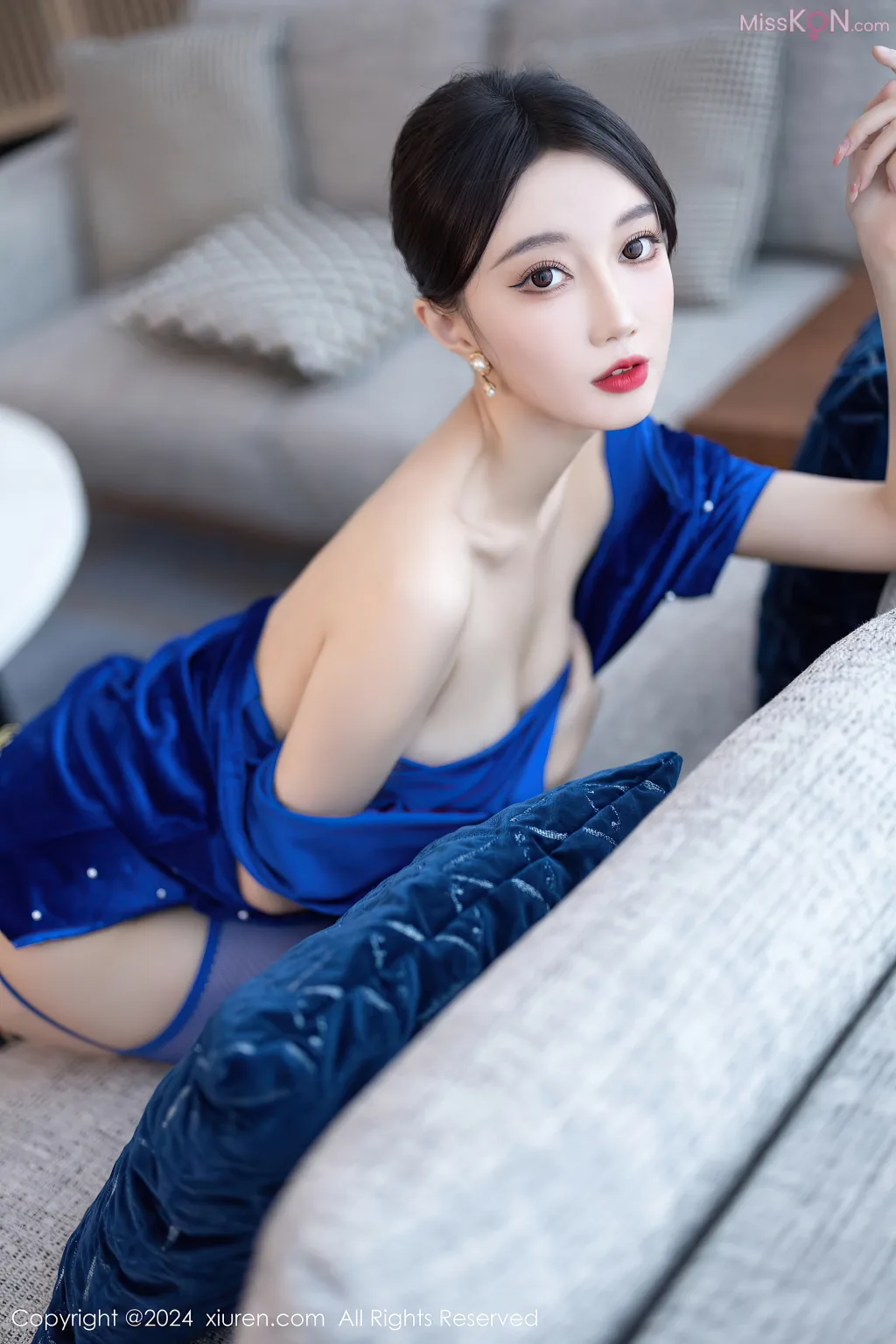 XIUREN No.8296 – 8305 (754 photos)