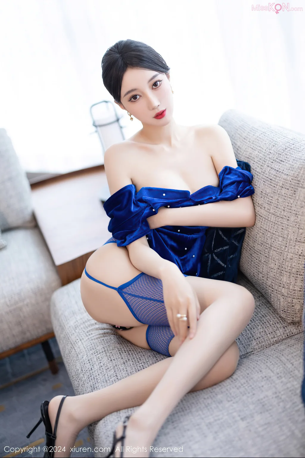 XIUREN No.8296 – 8305 (754 photos)