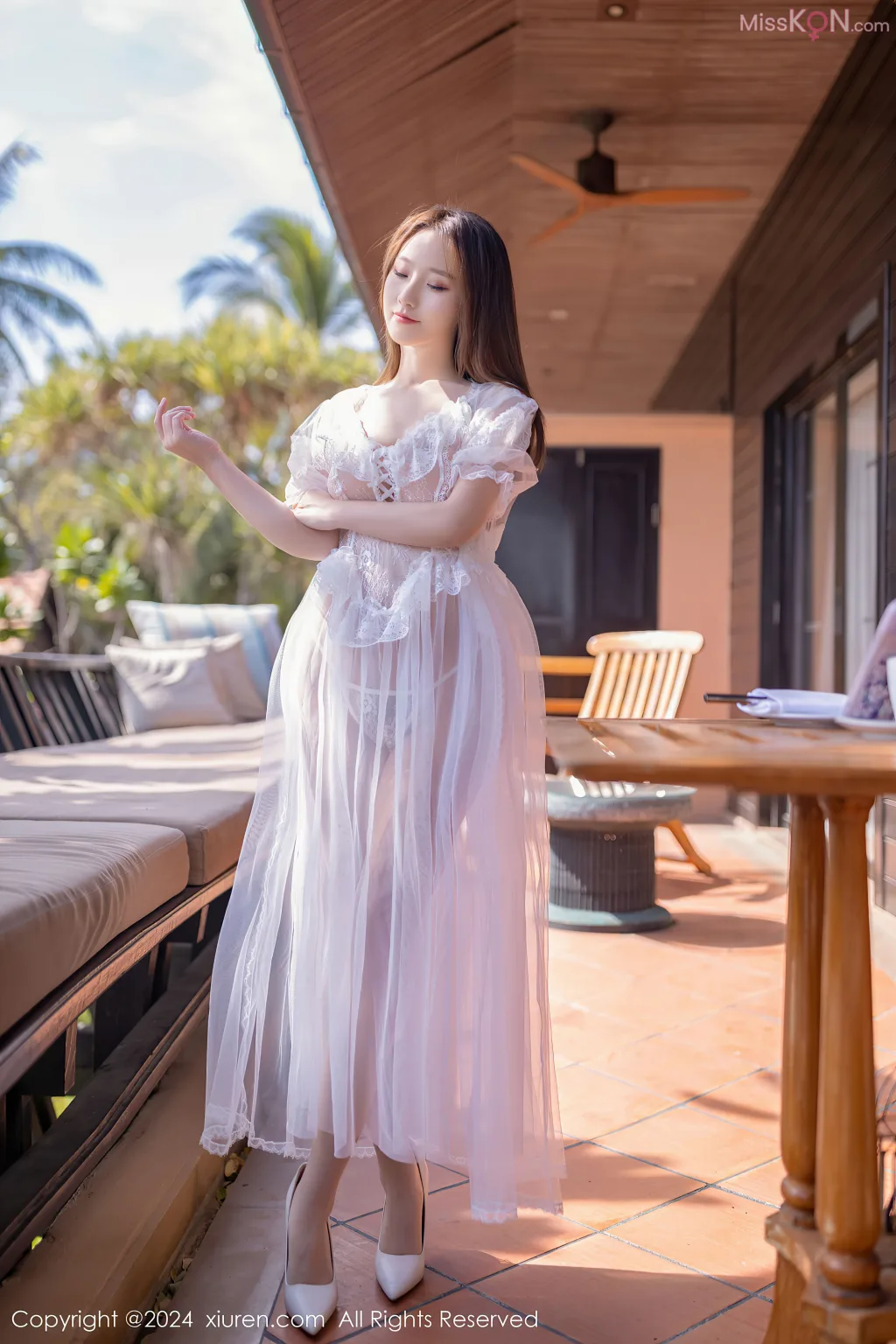 XIUREN No.8296 – 8305 (754 photos)