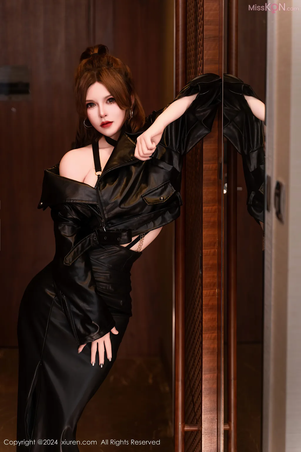 XIUREN No.8296 – 8305 (754 photos)