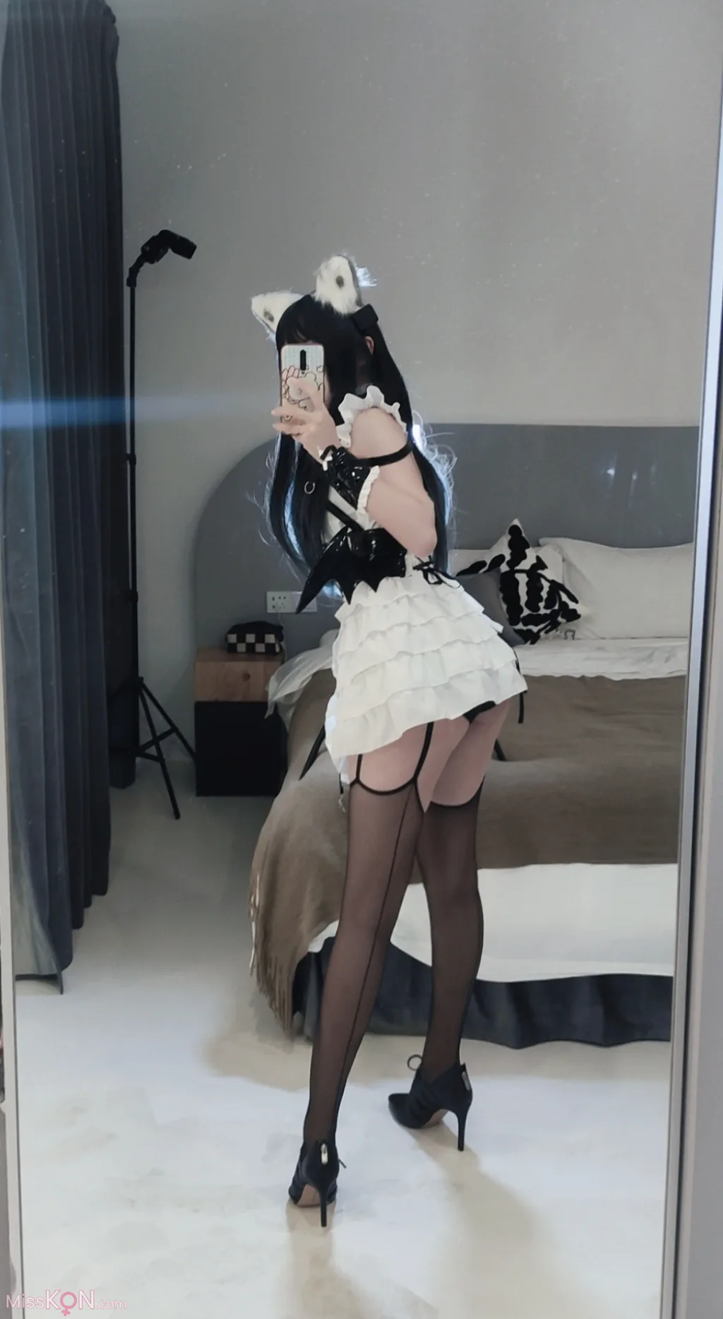 Coser@洛桑w伊梓: 猫耳小恶魔 (42 photos )