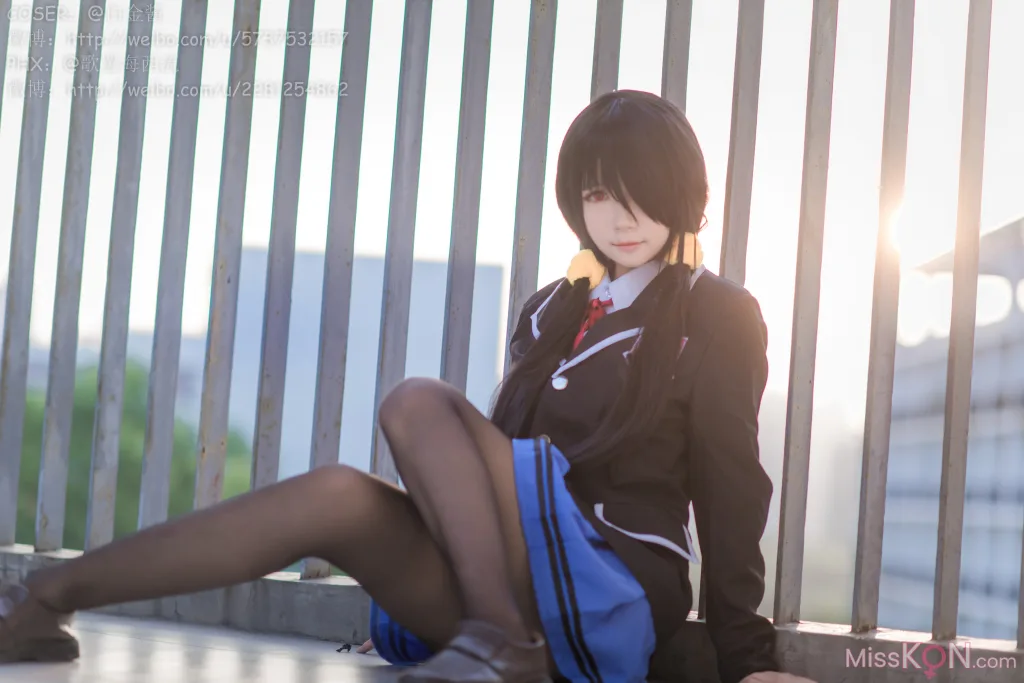 Coser@白金Saki: 制服黑丝 (28 photos)