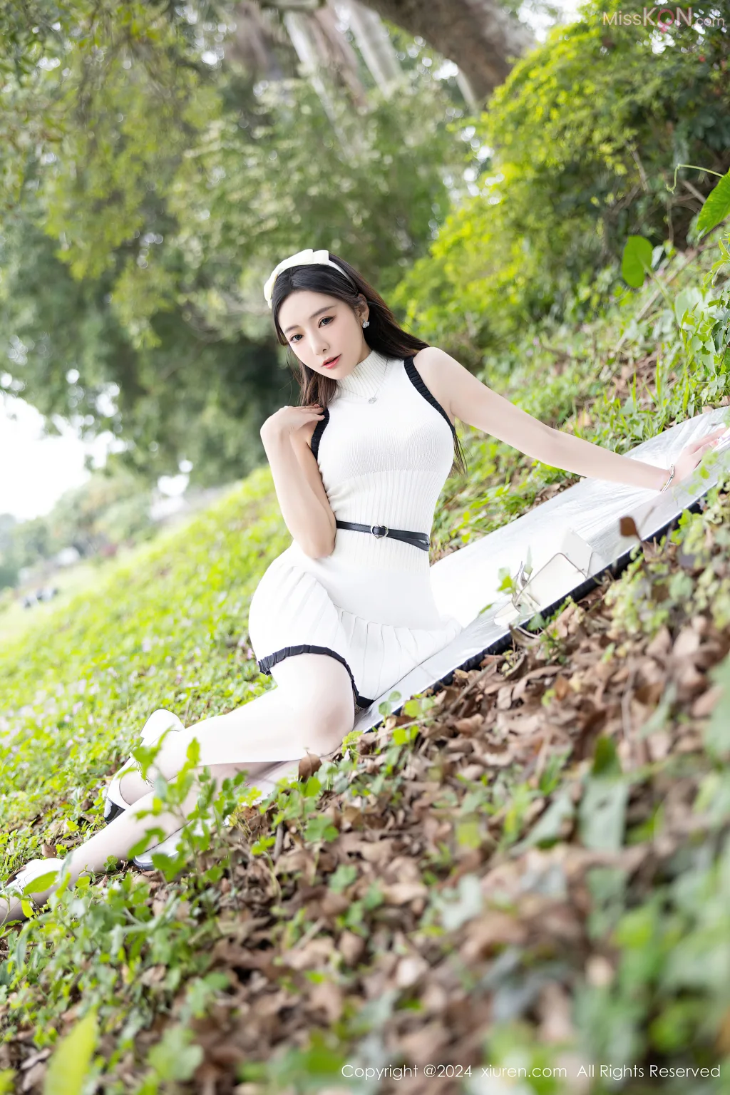 XIUREN No.8326 – 8335 (816 photos)
