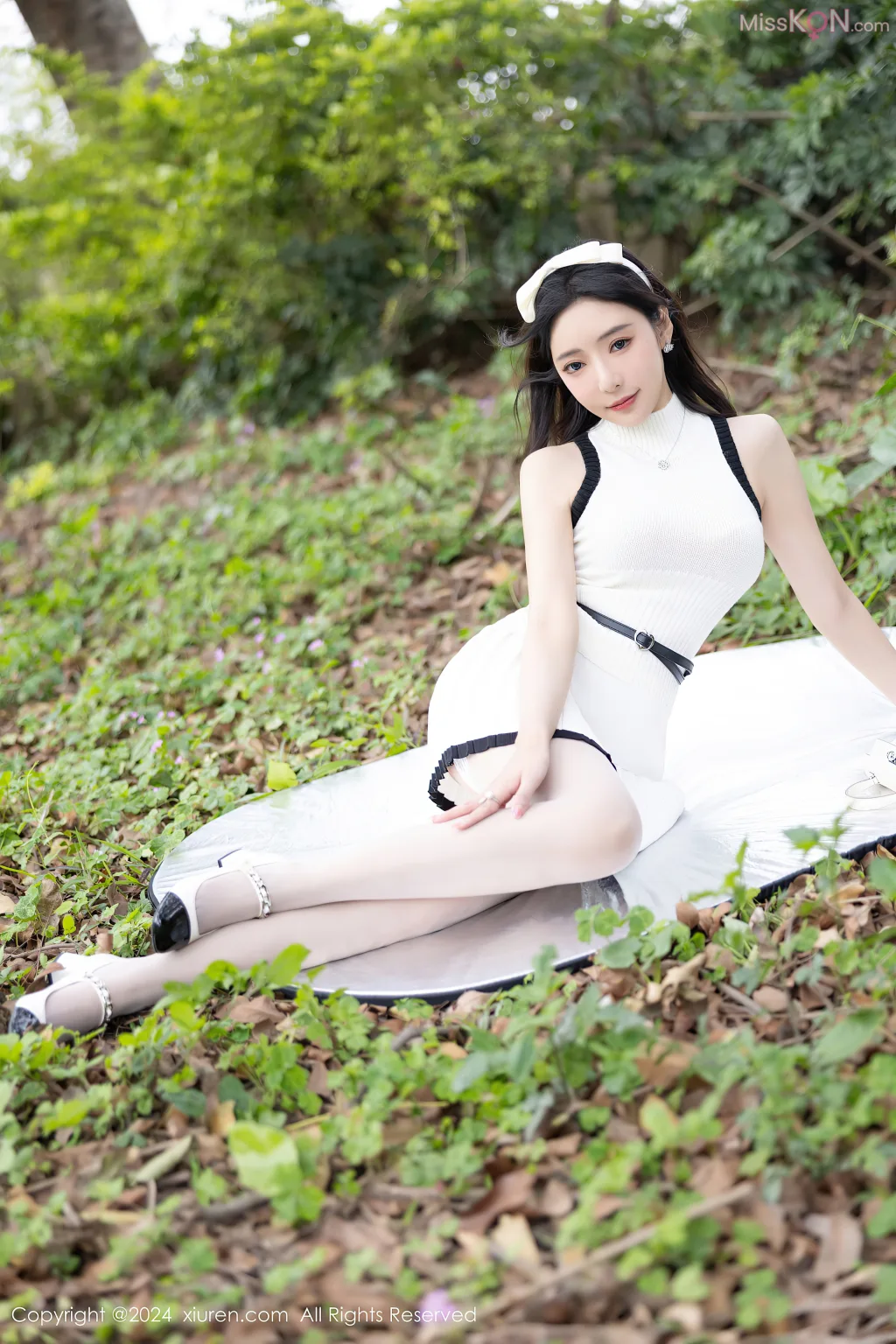 XIUREN No.8326 – 8335 (816 photos)