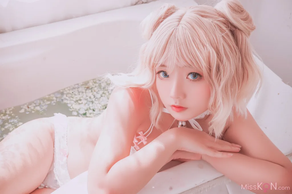 Coser@Messie Huang: Pure Bath (26 photos)
