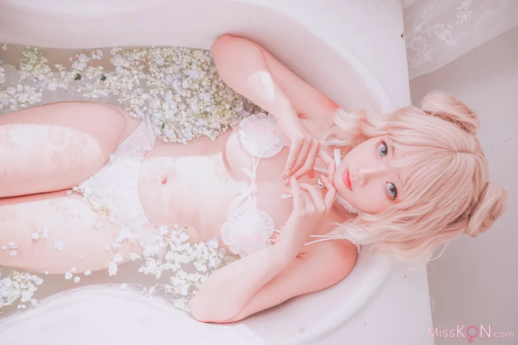 Coser@Messie Huang: Pure Bath (26 photos)