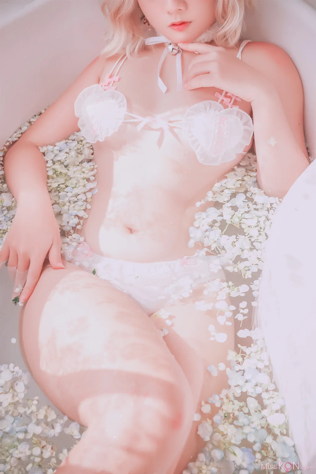 Coser@Messie Huang: Pure Bath (26 photos)