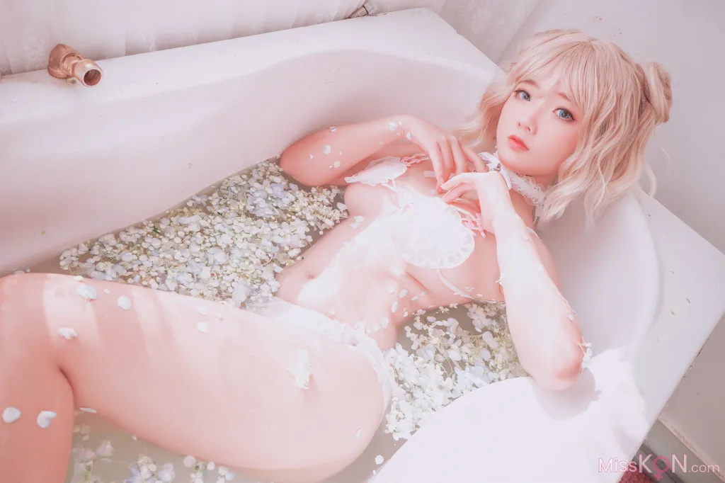 Coser@Messie Huang: Pure Bath (26 photos)