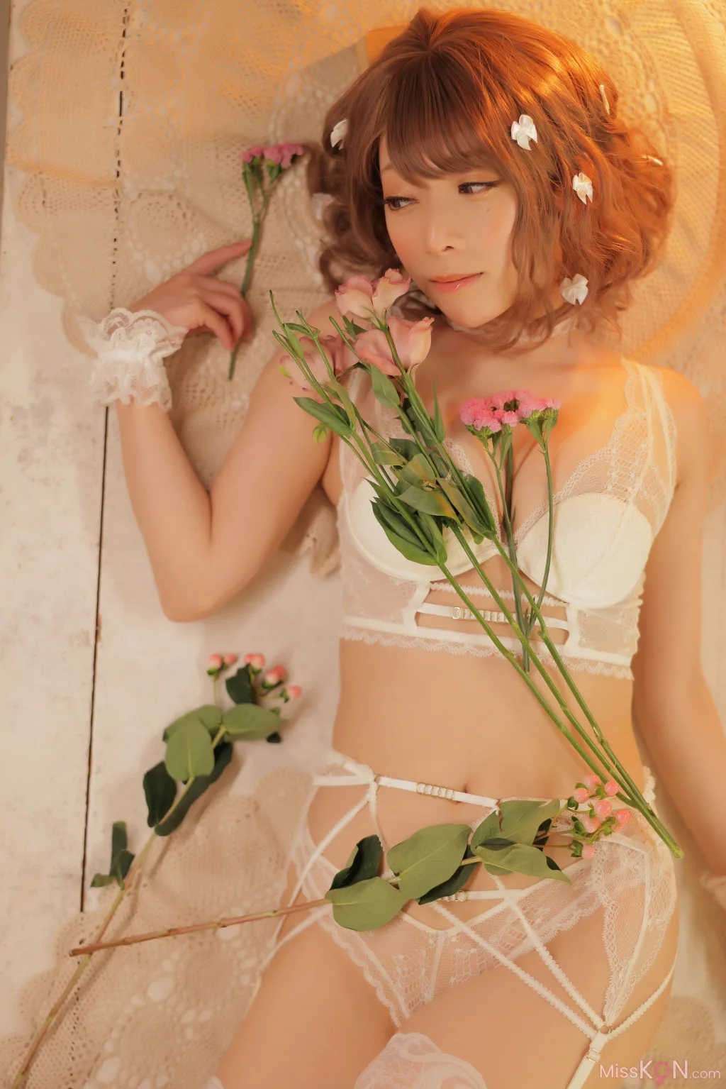 [JP] Miyamoto Saki (宮本彩希): 写真集 『blanc』 (129 photos)