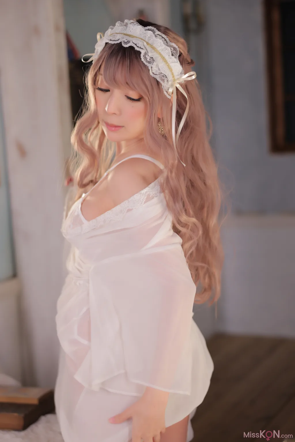 [JP] Miyamoto Saki (宮本彩希): 写真集 『blanc』 (129 photos)