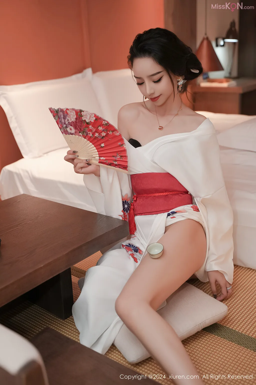 XIUREN No.8366 – 8375 (774 photos)