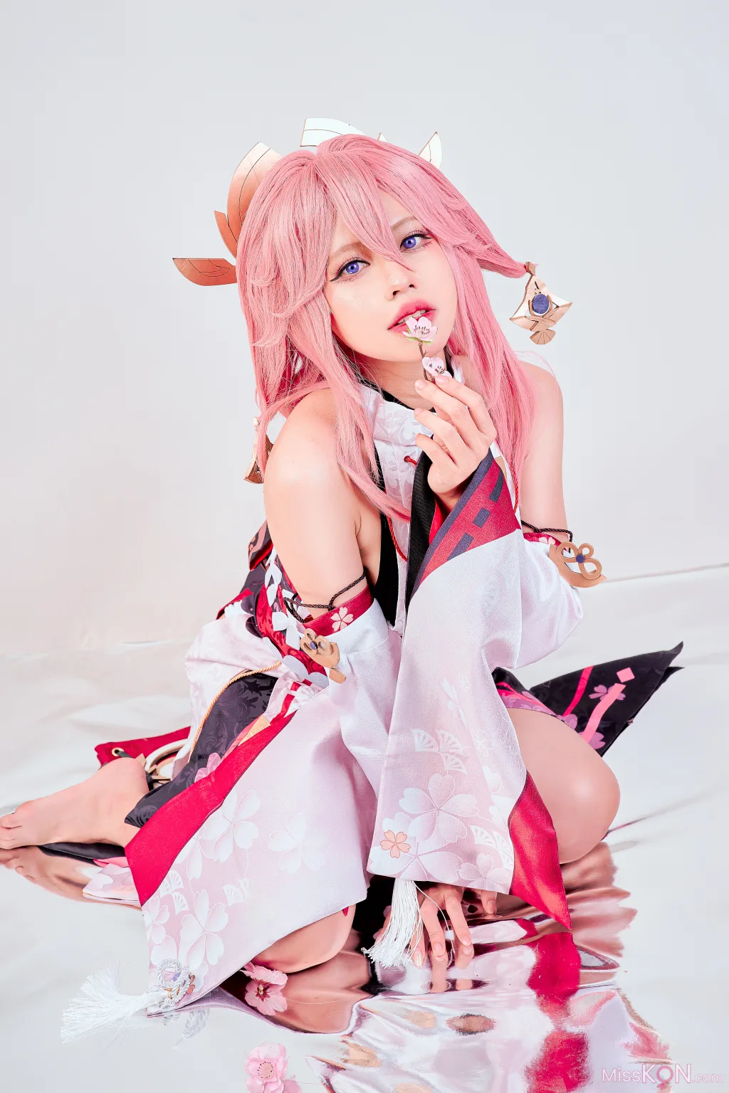 Coser@PingPing: Yae Miko (30 photos)