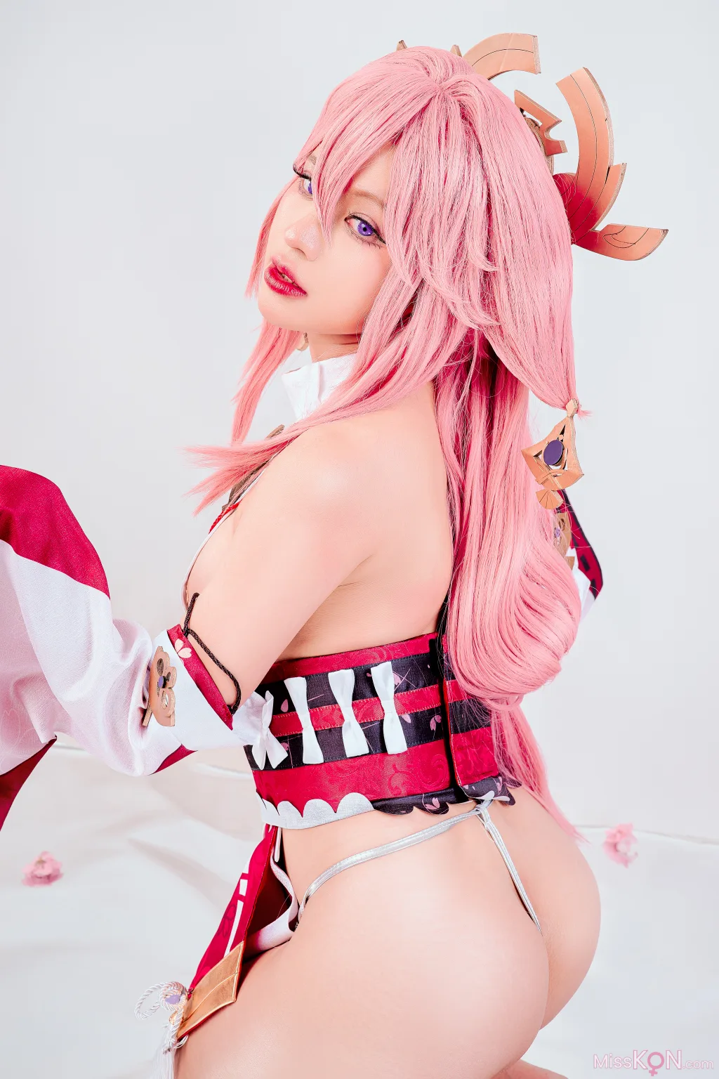 Coser@PingPing: Yae Miko (30 photos)