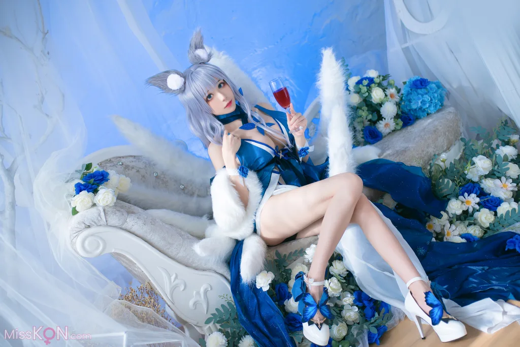 Coser@Tomoyo酱: 碧蓝 信浓礼服 (22 photos)