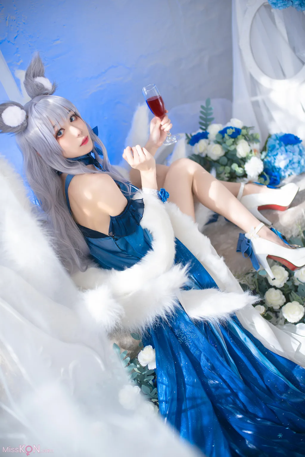 Coser@Tomoyo酱: 碧蓝 信浓礼服 (22 ảnh)