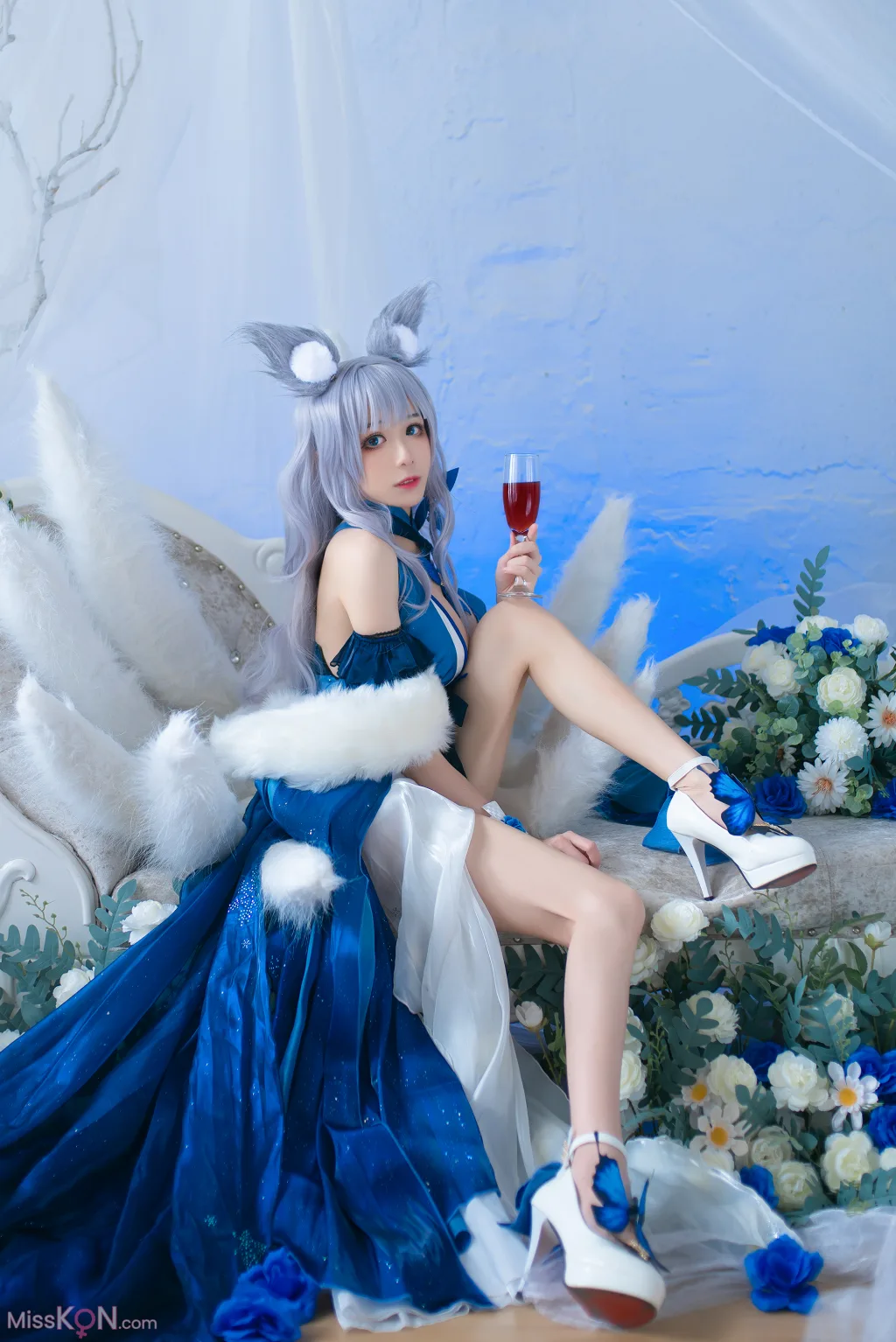 Coser@Tomoyo酱: 碧蓝 信浓礼服 (22 photos)