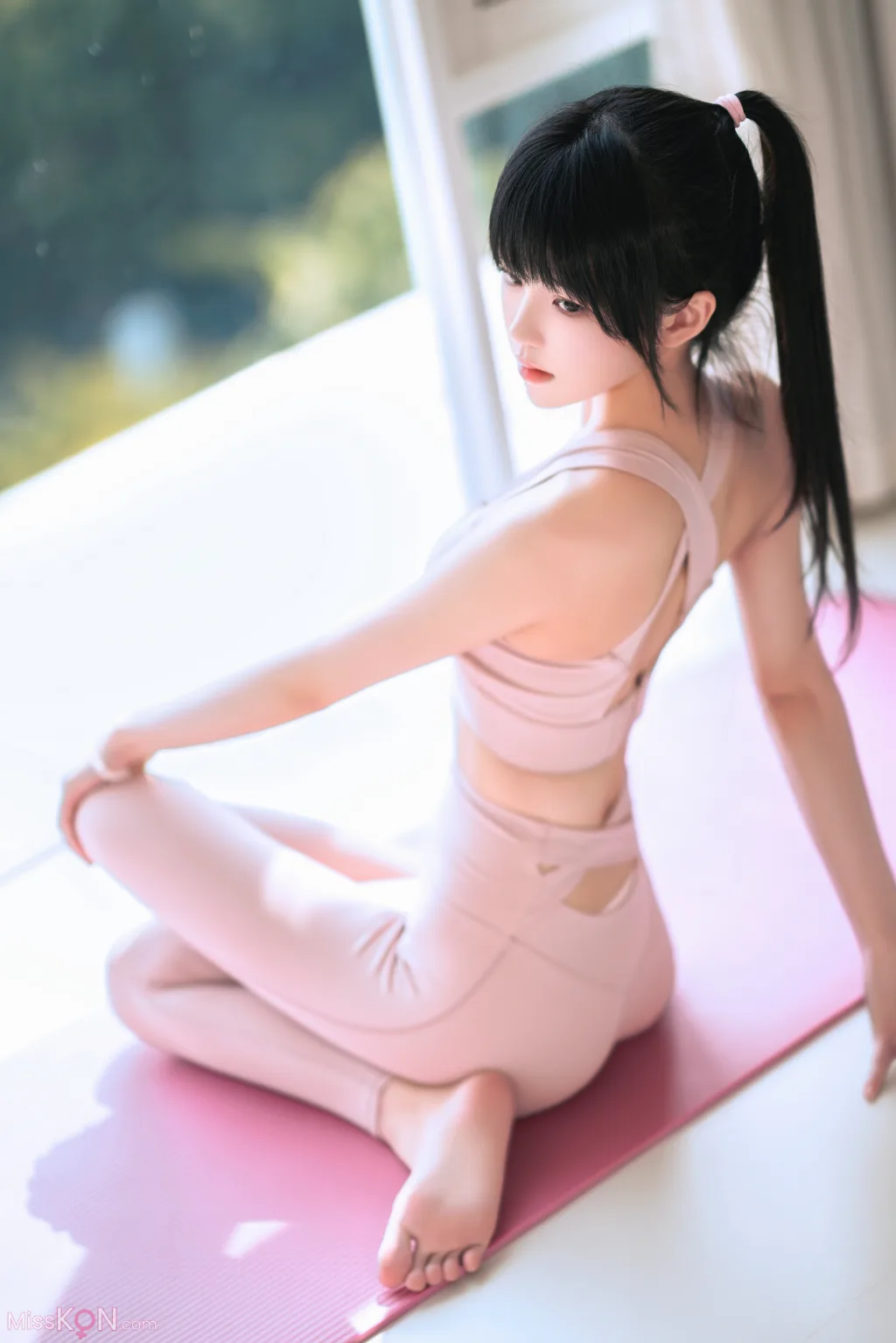 Coser@桜桃喵: 瑜伽服 (45 photos)