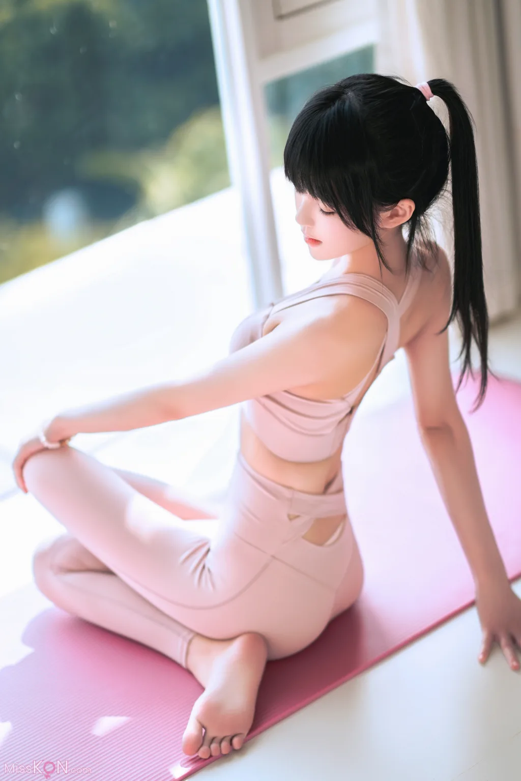 Coser@桜桃喵: 瑜伽服 (45 photos)