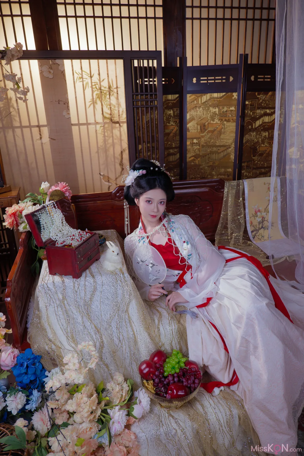 Coser@年年Nnian: 广寒宫 (80 photos)