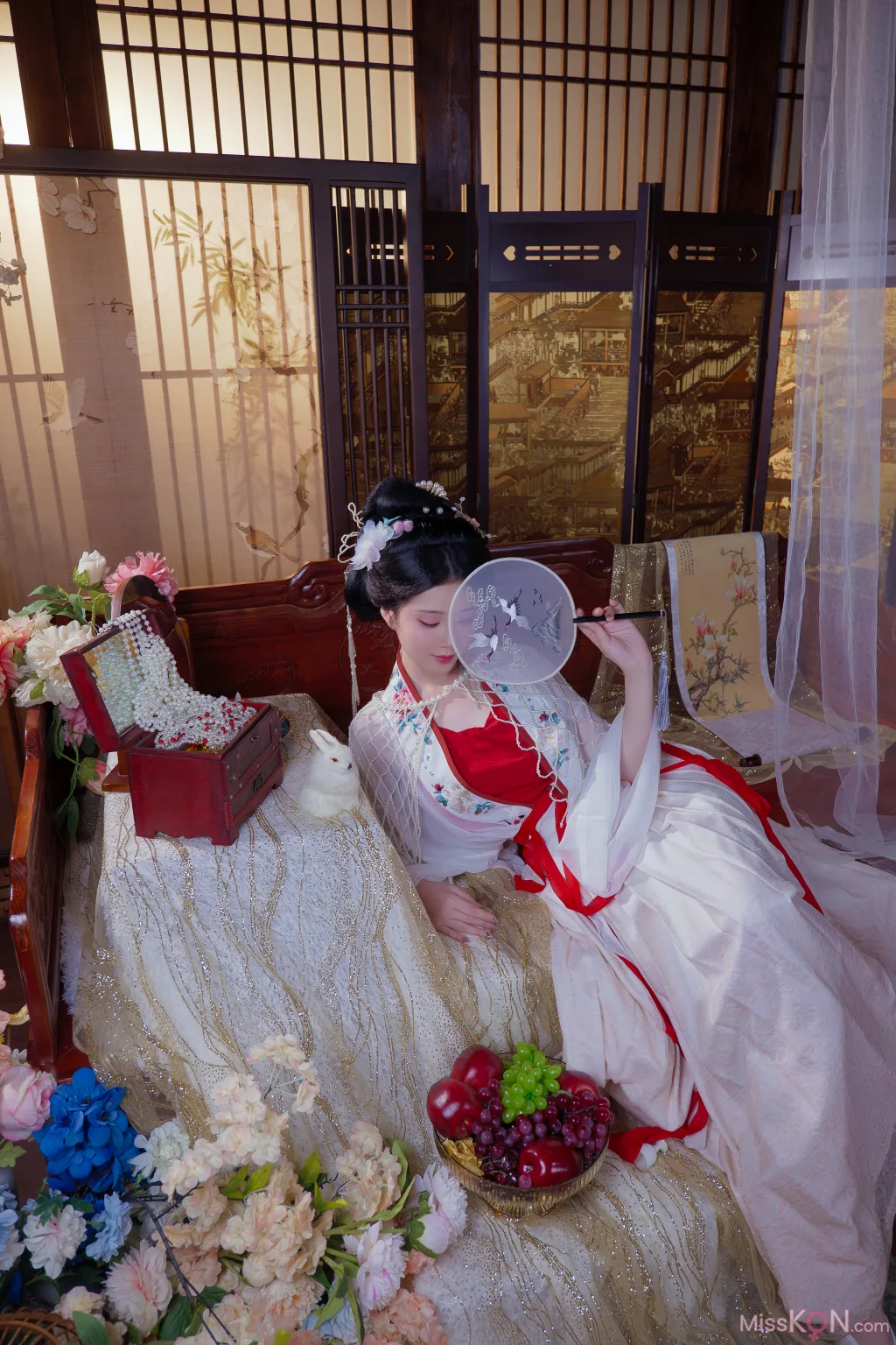 Coser@年年Nnian: 广寒宫 (80 photos)