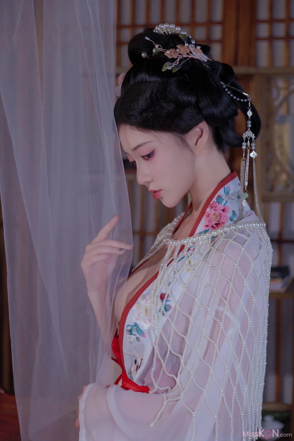 Coser@年年Nnian: 广寒宫 (80 photos)