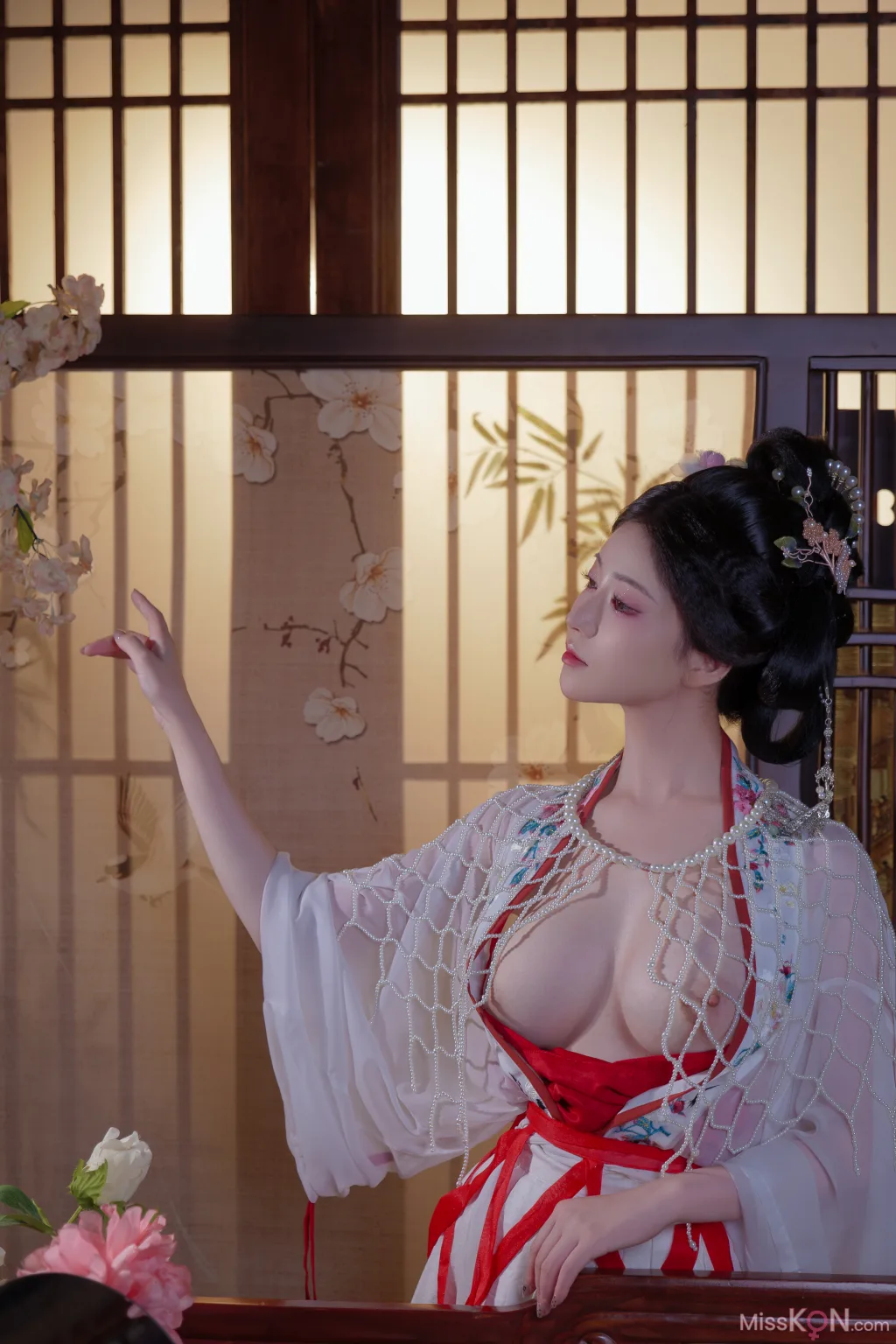 Coser@年年Nnian: 广寒宫 (80 photos)