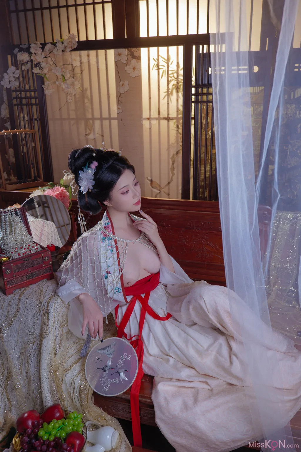 Coser@年年Nnian: 广寒宫 (80 photos)