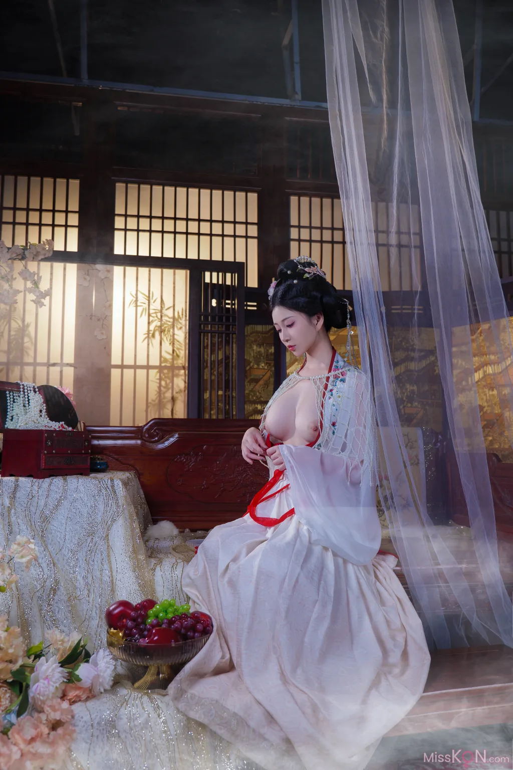 Coser@年年Nnian: 广寒宫 (80 photos)