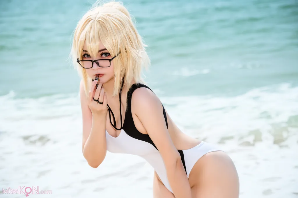 Coser@Potato Godzilla: Jeanne Summer (24 photos)