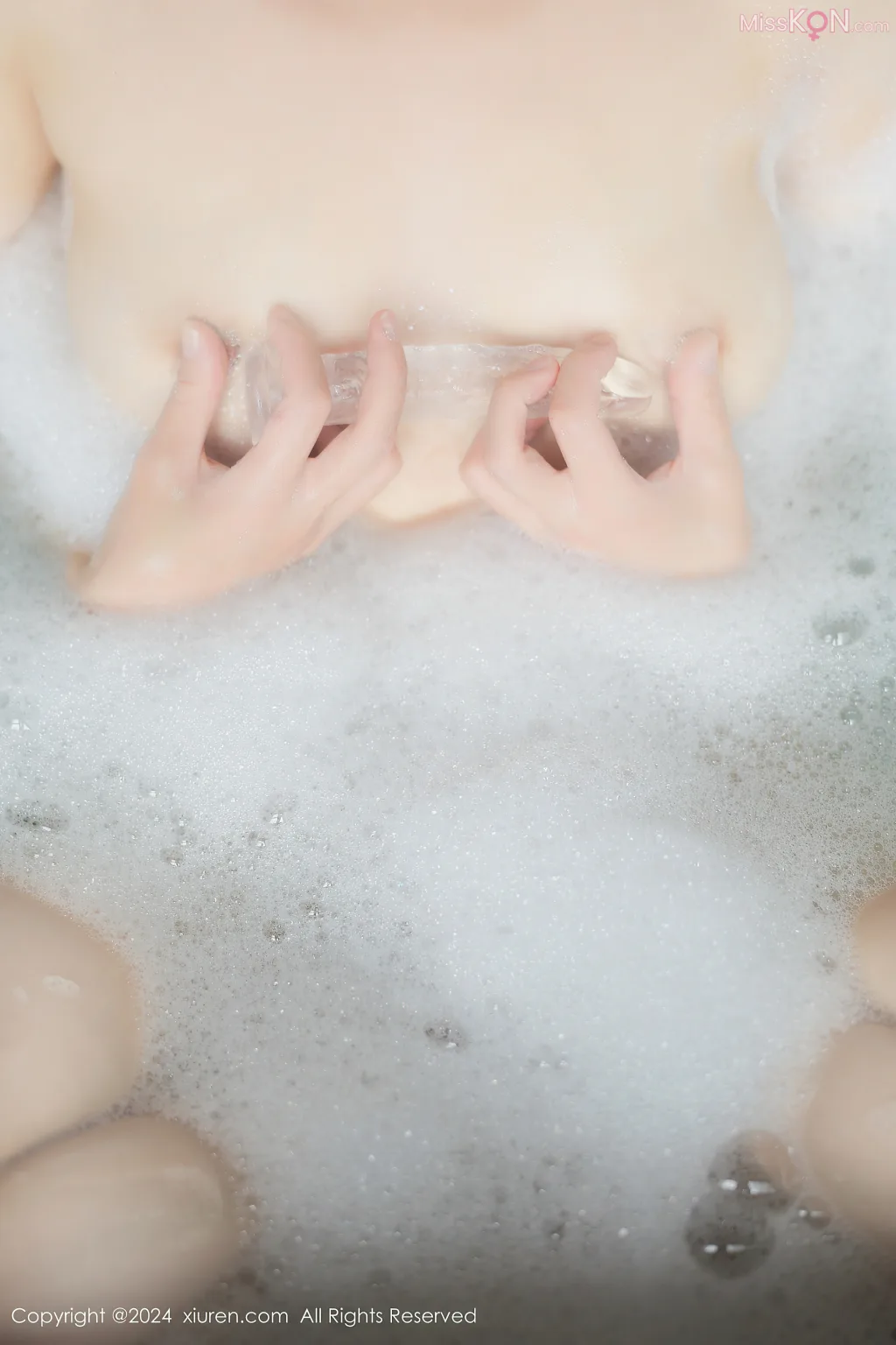 XIUREN No.8486 – 8495 (789 photos)