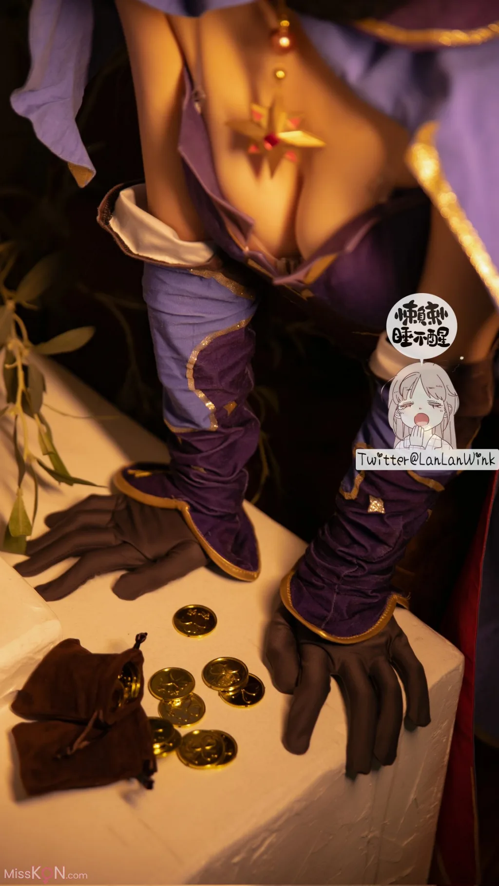 Coser@懒懒睡不醒: 和闺蜜一起弹力摇 (267 photos )