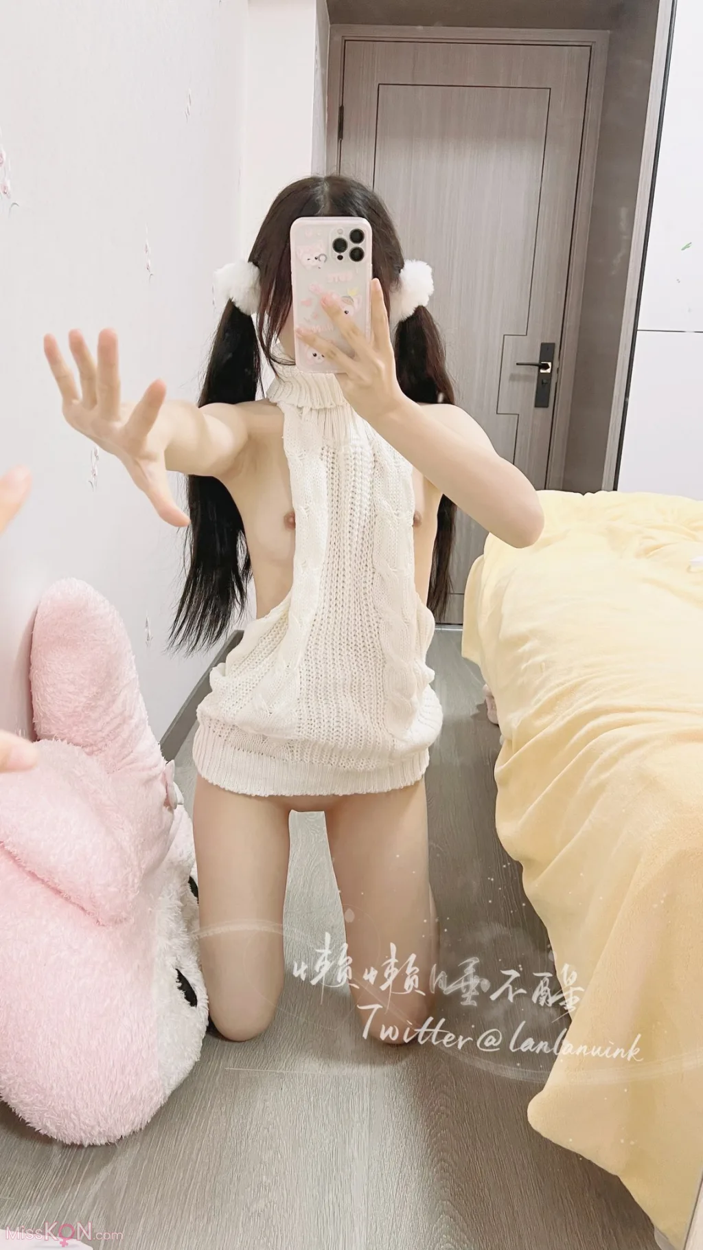 Coser@懒懒睡不醒: 和闺蜜一起弹力摇 (267 photos )