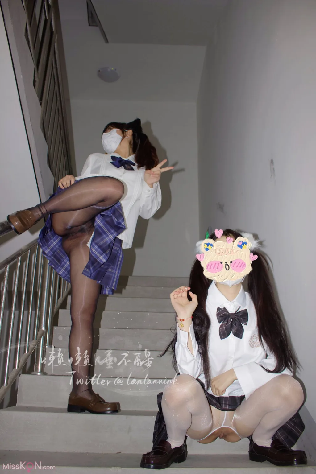 Coser@懒懒睡不醒: 和闺蜜一起弹力摇 (267 photos )