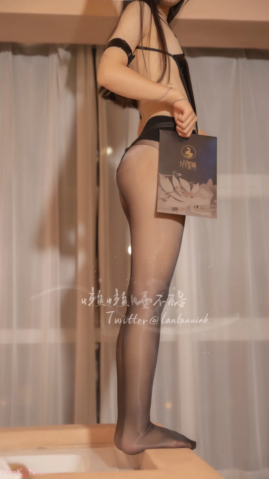 Coser@懒懒睡不醒: 和闺蜜一起弹力摇 (267 photos )