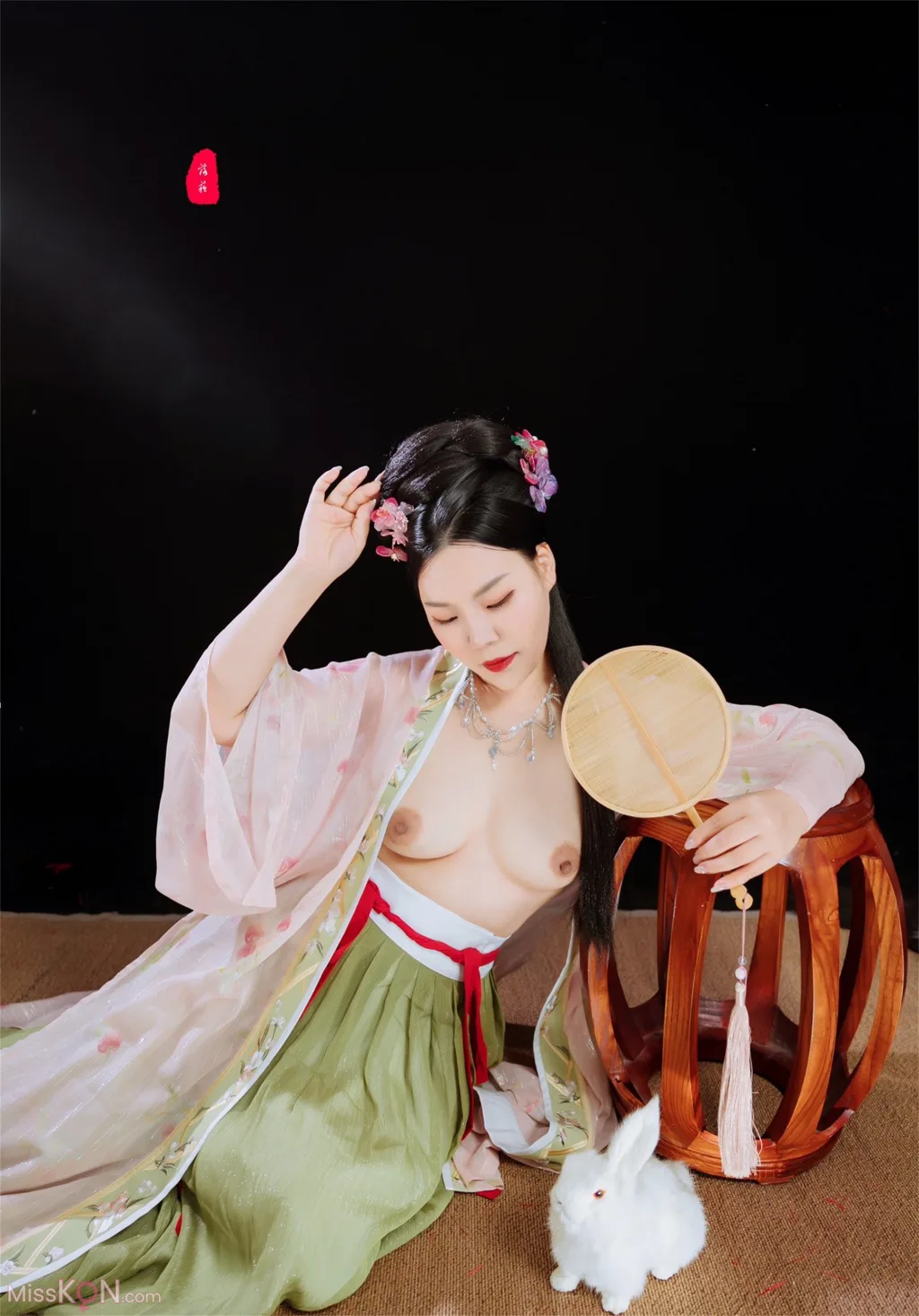 SEXLOVE &amp; 奶豆: 知名唯美情色摄影 尺度私拍 (172 photos )