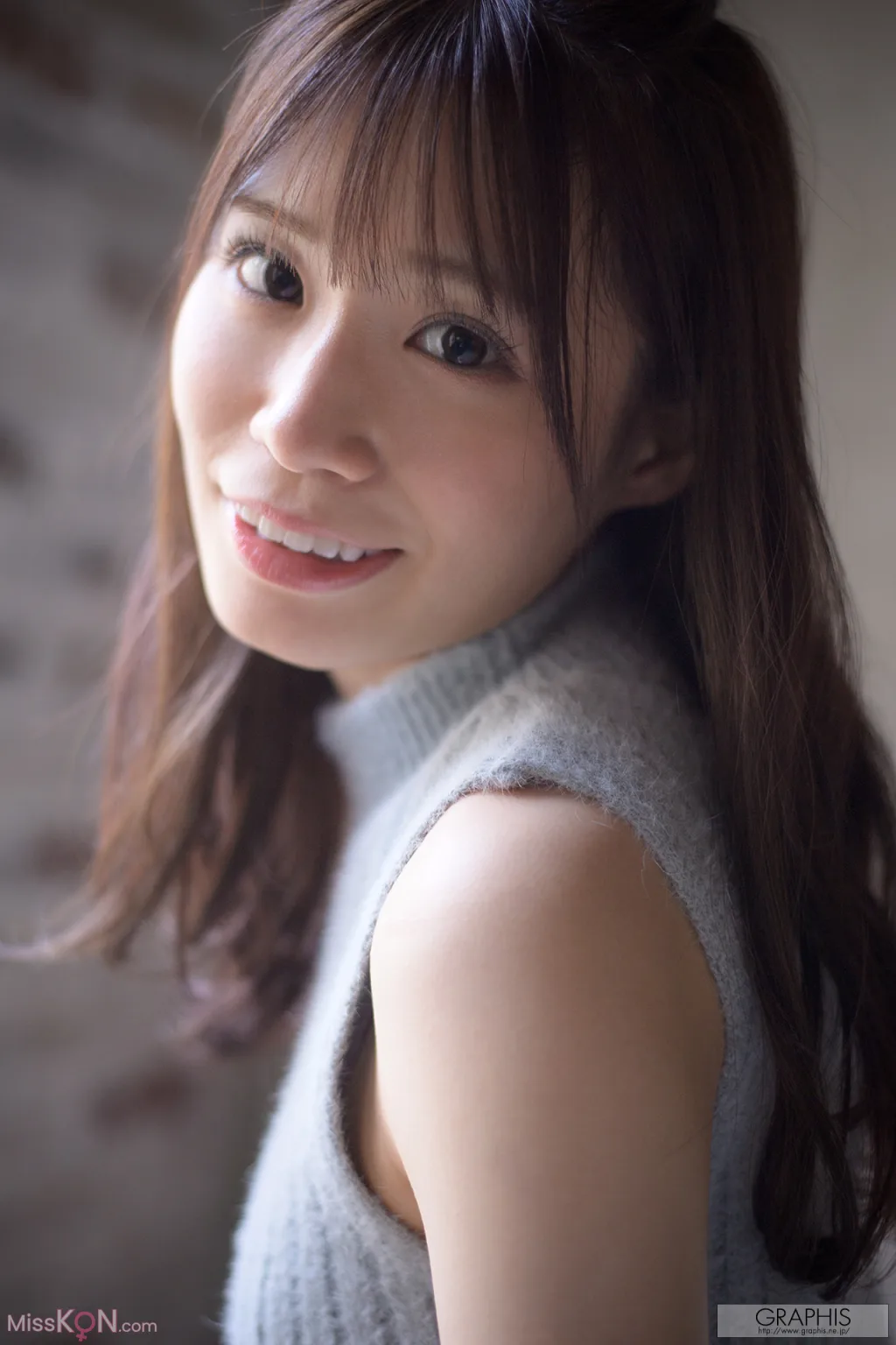 [JP] Miho Nana (未歩なな): [Graphis Gals] No.552 VIVACIOUS (141 photos)