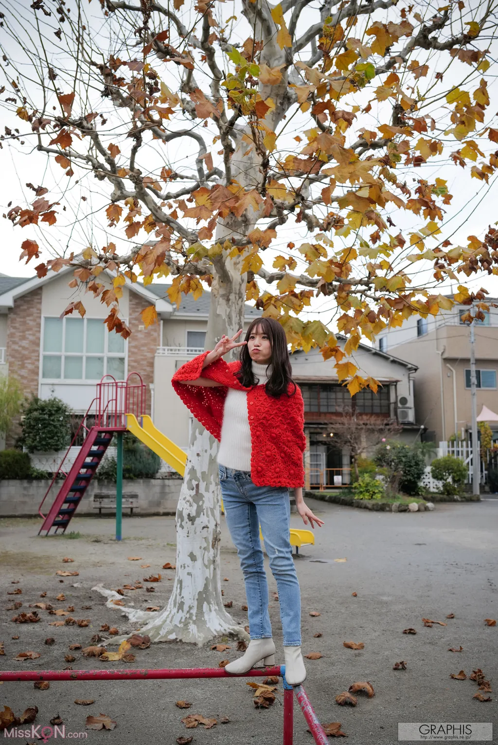[JP] Miho Nana (未歩なな): [Graphis Gals] No.552 VIVACIOUS (141 photos)