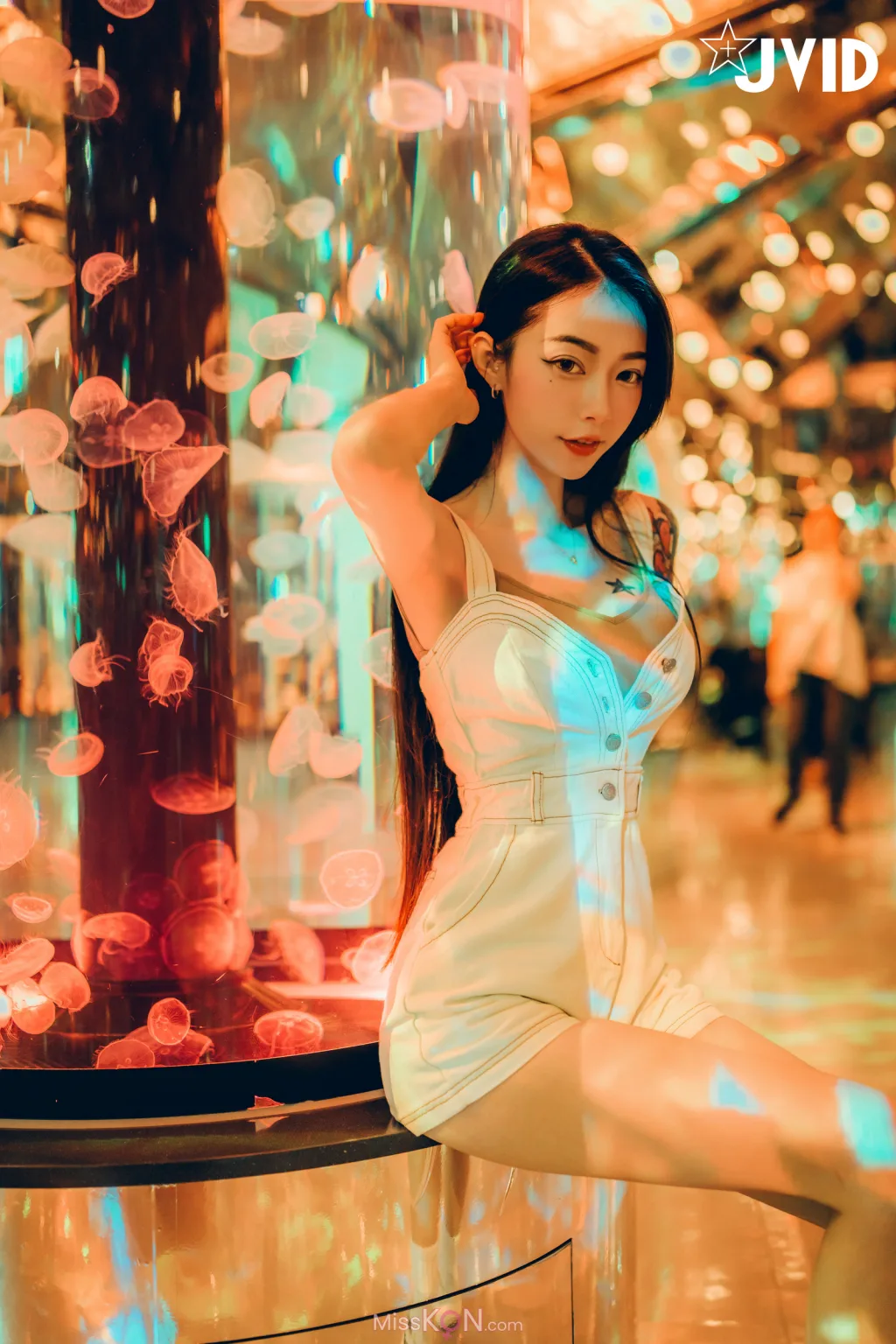 [JVID] 飄飄哥: 最美女神飄飄 實體寫真電子版 (234 photos)