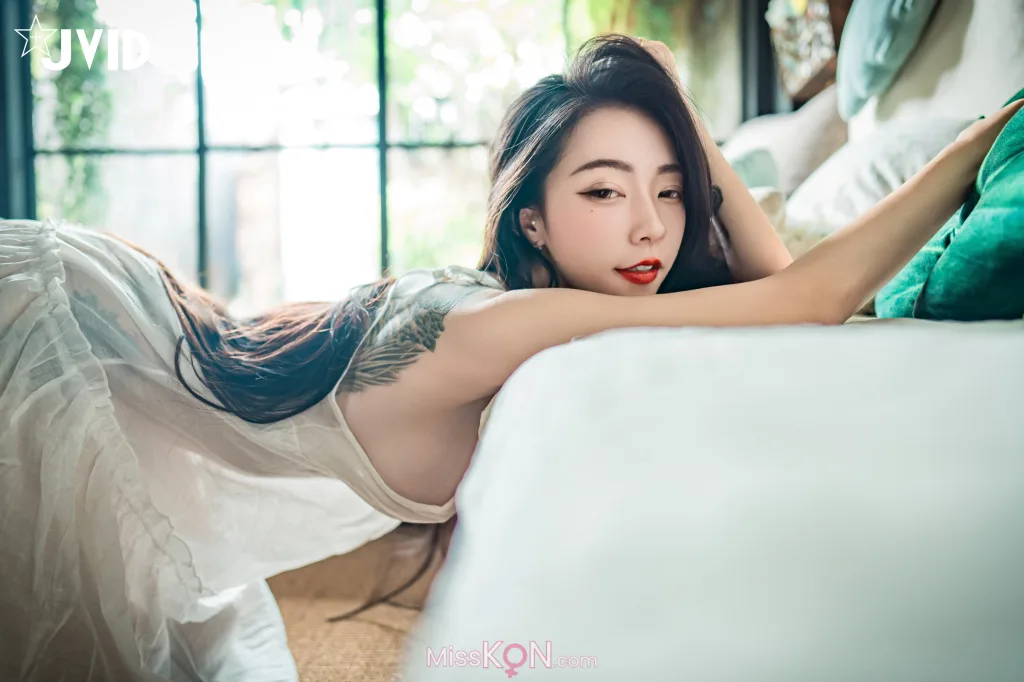 [JVID] 飄飄哥: 最美女神飄飄 實體寫真電子版 (234 photos)